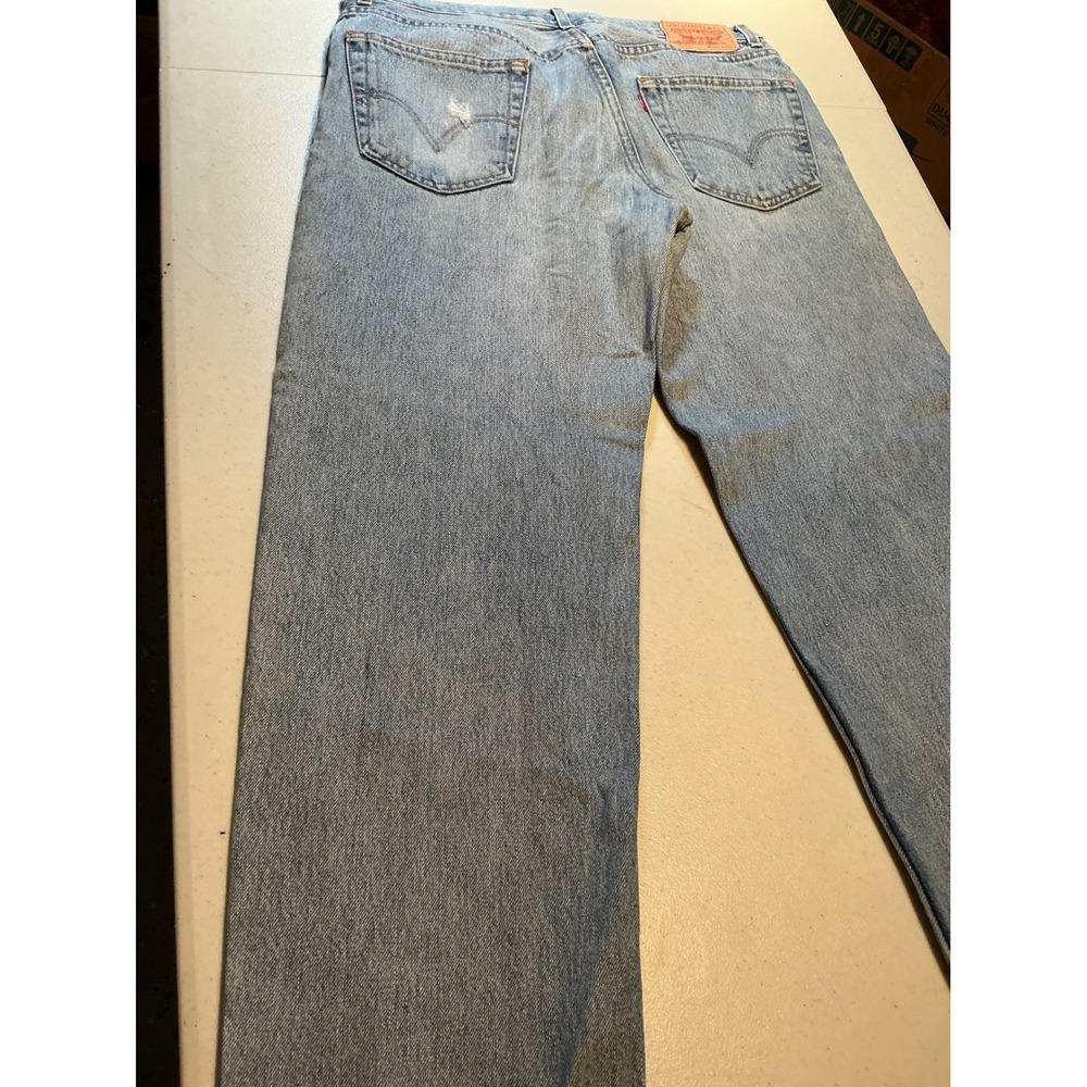 Levis 550 Relaxed Fit Jeans Mens 34x30 Light Wash Blue Denim 100% Cotton 550-02‎